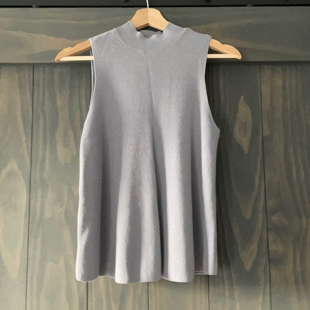Loft Sleeveless Sweater Top
